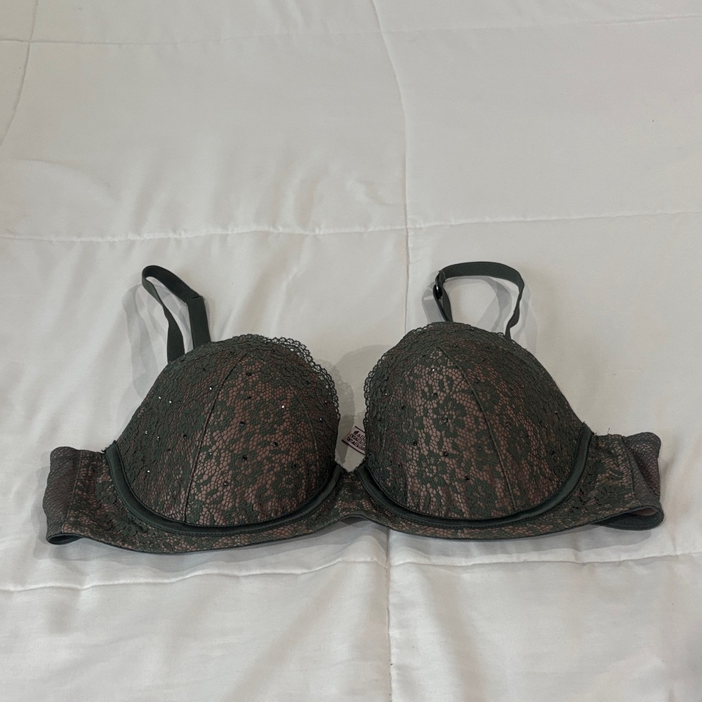 Victoria's Secret Black Lace Bra with Taupe Underlay